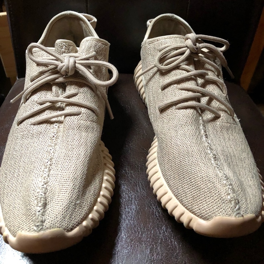 CLOSET CLEAR AUTHENTIC  Yeezy Oxford Tan (Size 10)